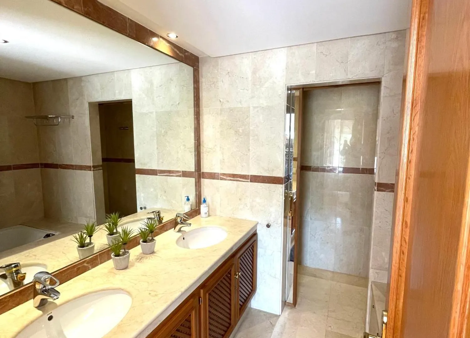 Fantastique Maison De Ville A Costalita Estepona